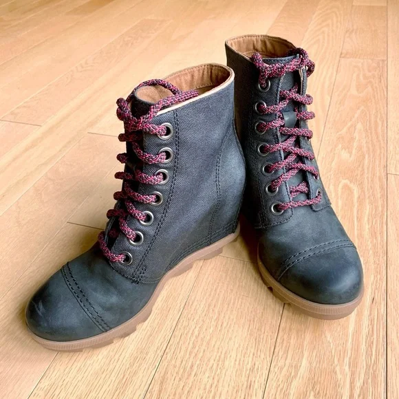Black Sorel PDX Wedge Ankle Boots - Picture 8 of 9